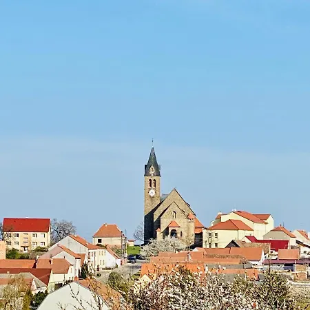 Ubytovani U Dany Brentnerove Zajeci Exterior photo